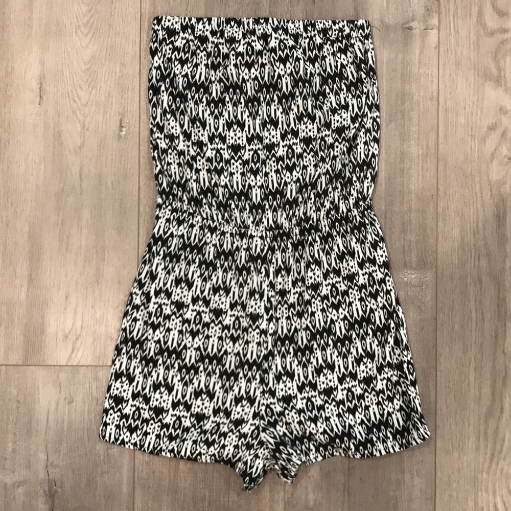 Strapless romper